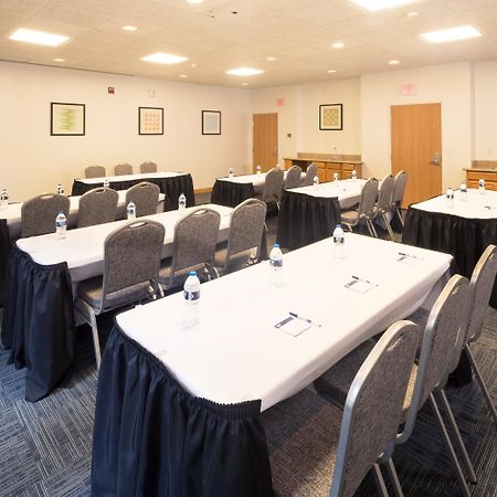 Holiday Inn Express Hotel & Suites Detroit-Utica By Ihg Εξωτερικό φωτογραφία