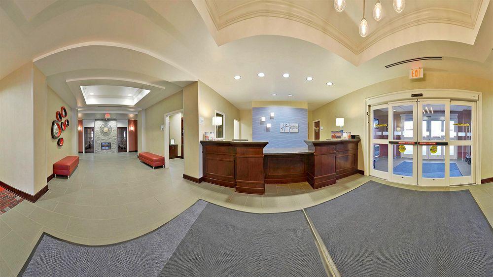 Holiday Inn Express Hotel & Suites Detroit-Utica By Ihg Εξωτερικό φωτογραφία