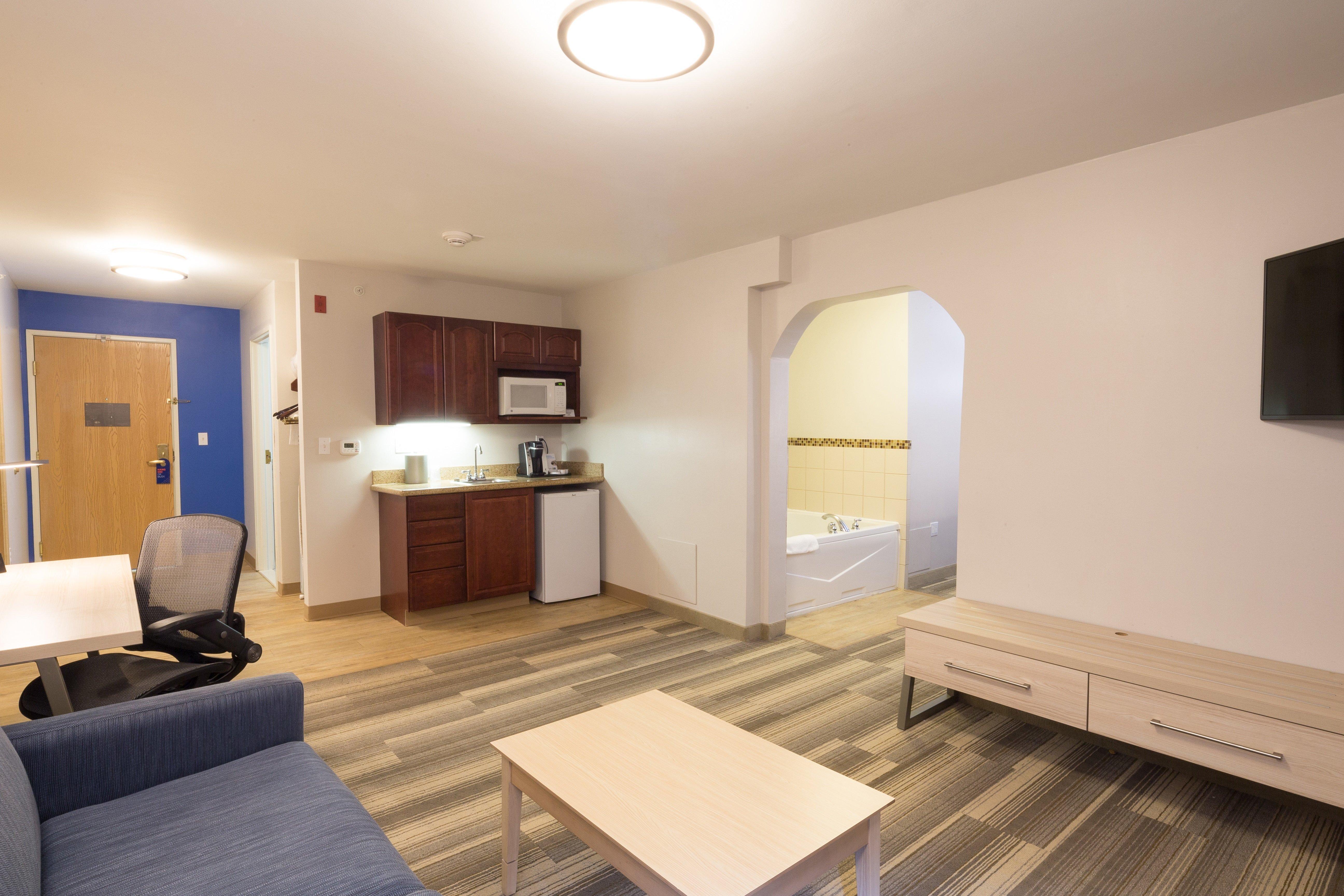 Holiday Inn Express Hotel & Suites Detroit-Utica By Ihg Εξωτερικό φωτογραφία