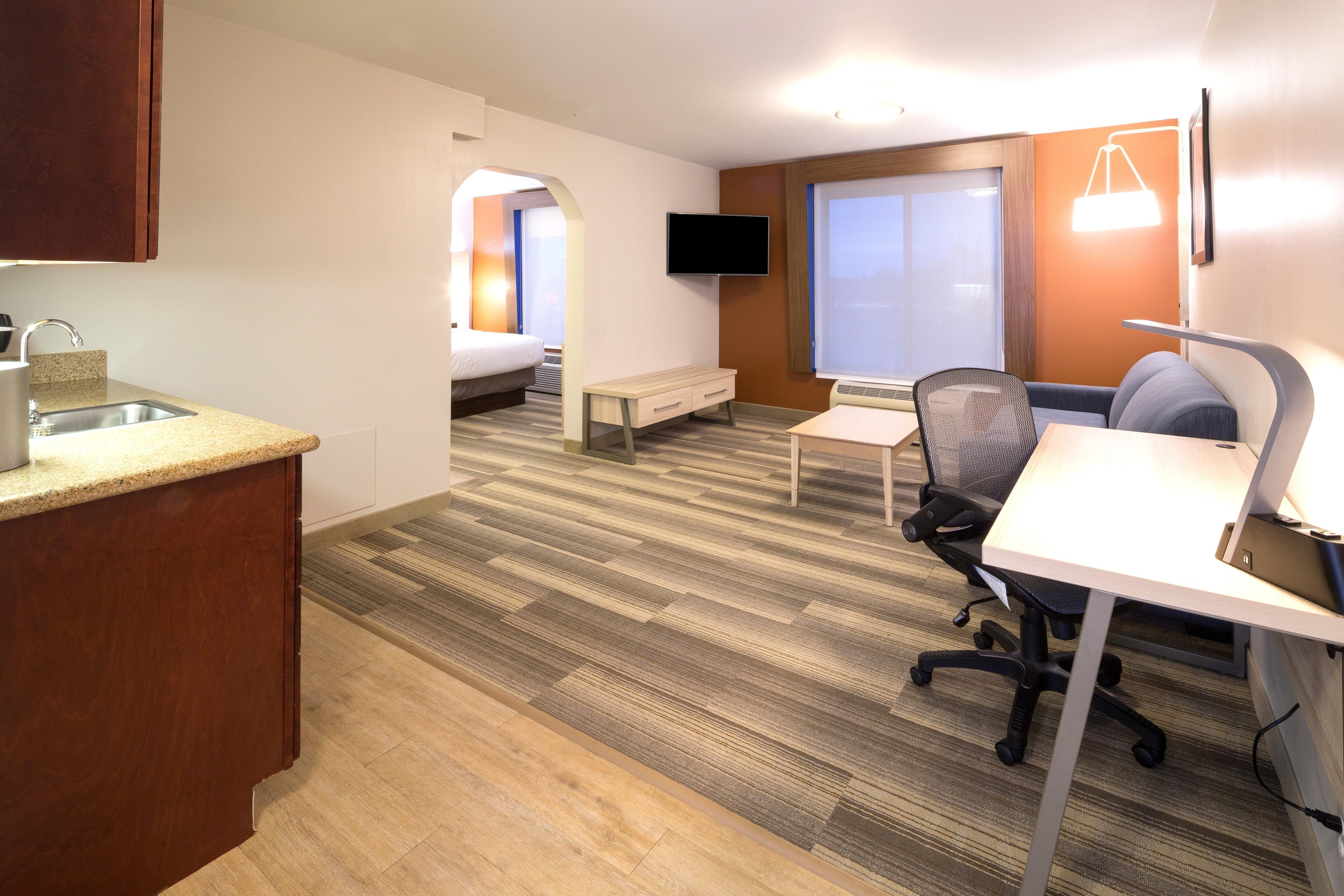 Holiday Inn Express Hotel & Suites Detroit-Utica By Ihg Εξωτερικό φωτογραφία