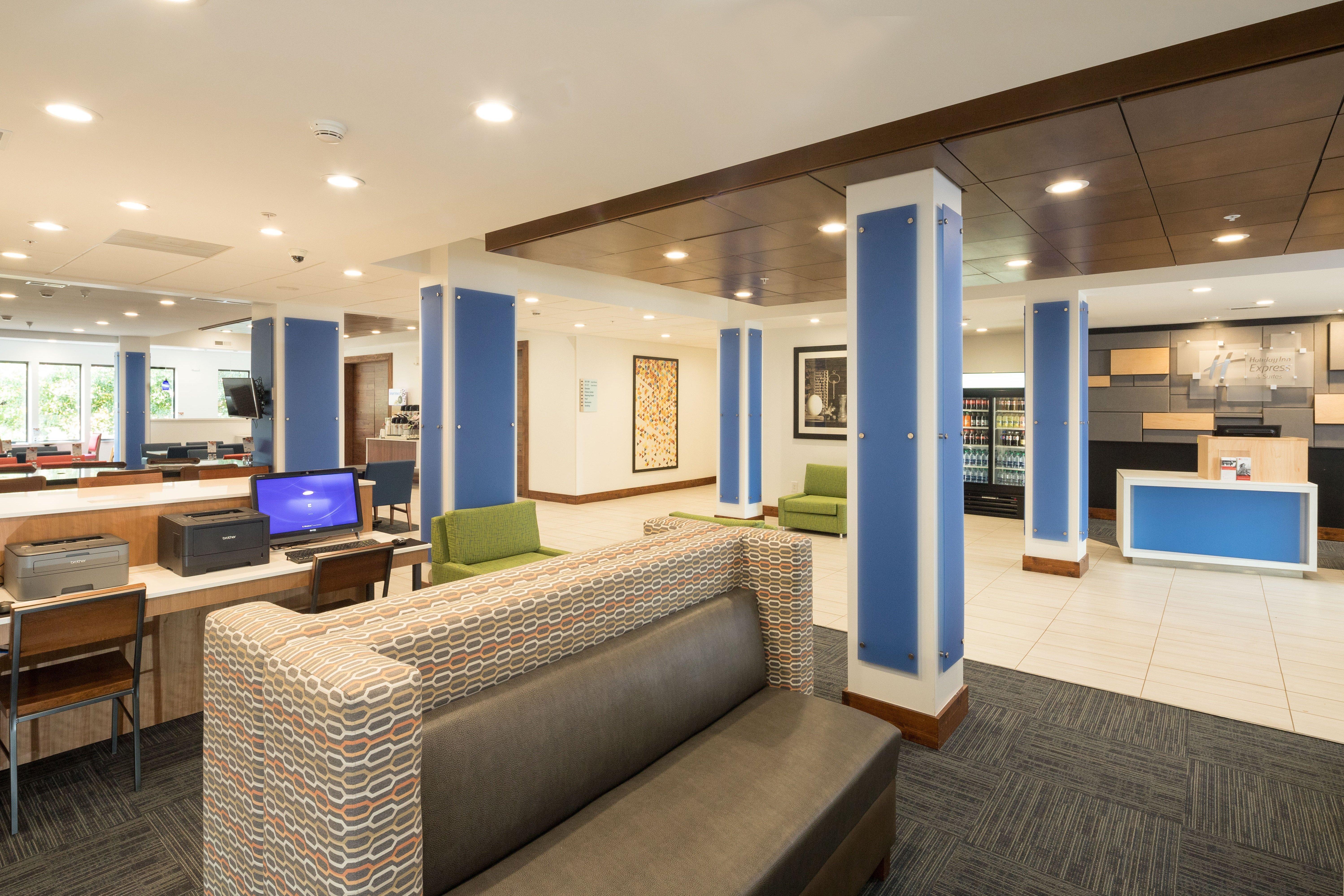 Holiday Inn Express Hotel & Suites Detroit-Utica By Ihg Εξωτερικό φωτογραφία