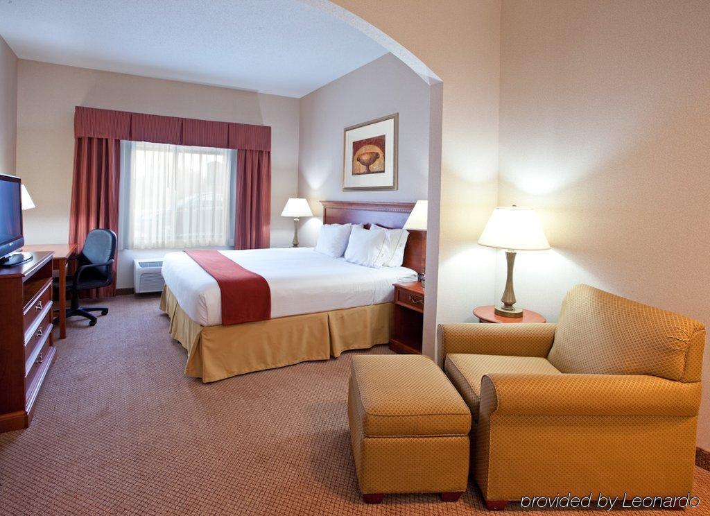 Holiday Inn Express Hotel & Suites Detroit-Utica By Ihg Εξωτερικό φωτογραφία