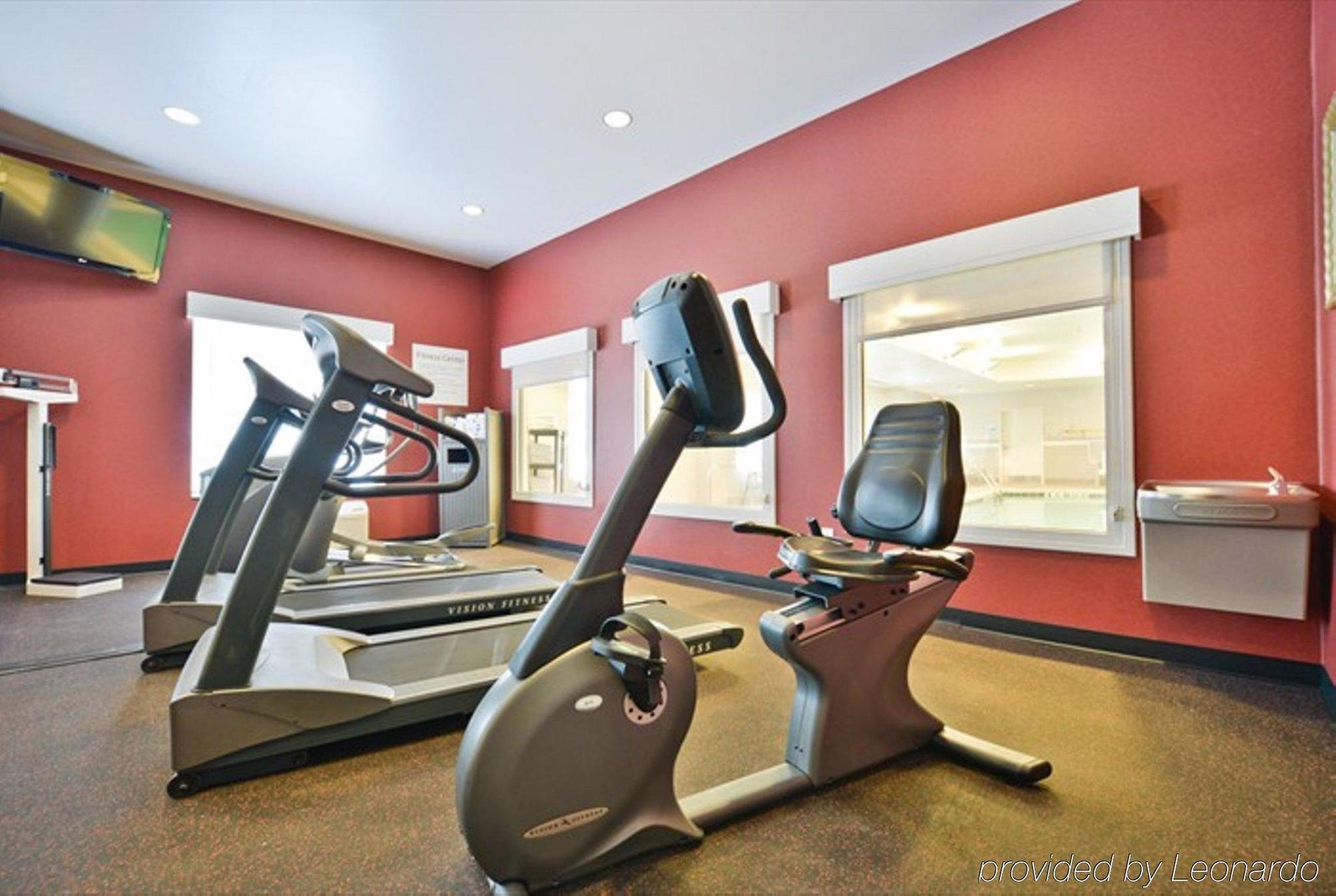 Holiday Inn Express Hotel & Suites Detroit-Utica By Ihg Εξωτερικό φωτογραφία