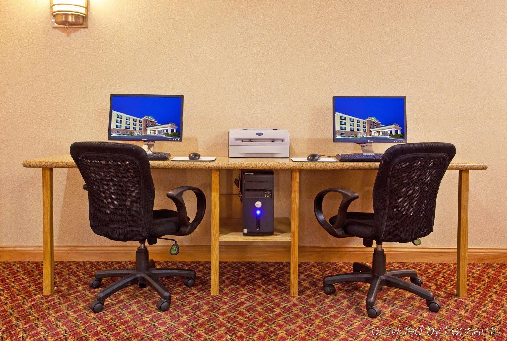 Holiday Inn Express Hotel & Suites Detroit-Utica By Ihg Ανέσεις φωτογραφία
